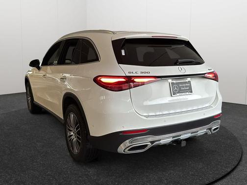 2026 Mercedes-Benz GLC 300 4MATIC