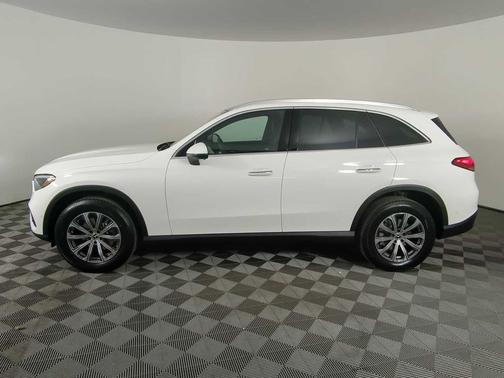 2026 Mercedes-Benz GLC 300 4MATIC