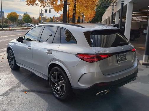 2026 Mercedes-Benz GLC 300 4MATIC