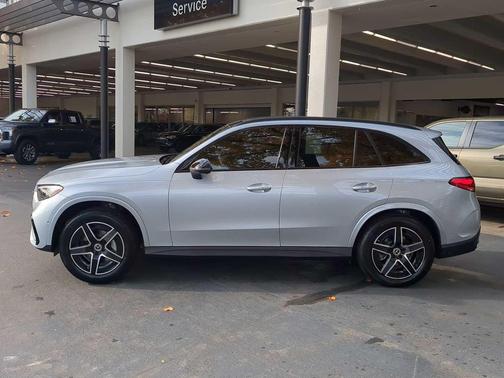 2026 Mercedes-Benz GLC 300 4MATIC