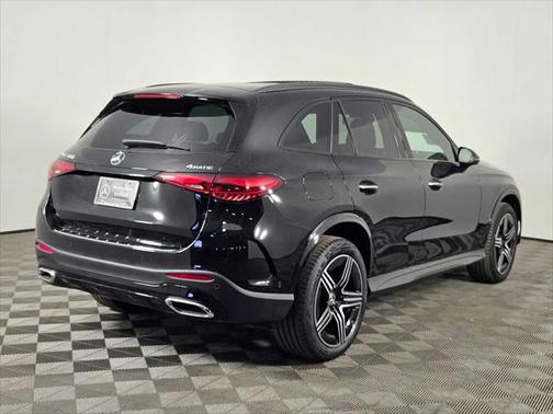 2025 Mercedes-Benz GLC 300 4MATIC