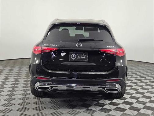 2025 Mercedes-Benz GLC 350e Base