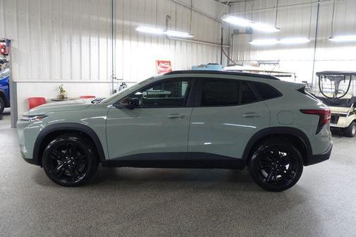Cacti Green 2026 Chevrolet Trax FWD ACTIV