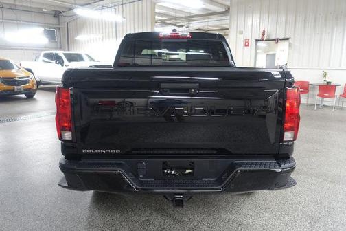 Black 2026 Chevrolet Colorado LT