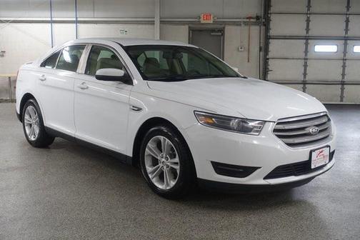 2015 Ford Taurus SEL