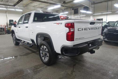 2024 Chevrolet Silverado 2500 Custom