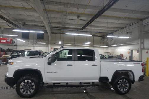 2024 Chevrolet Silverado 2500 Custom