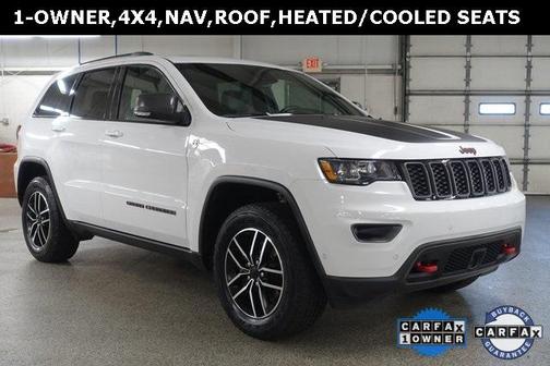 Photo 1 of 39 of 2020 Jeep Grand Cherokee Trailhawk