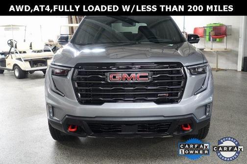 2025 GMC Acadia AWD AT4