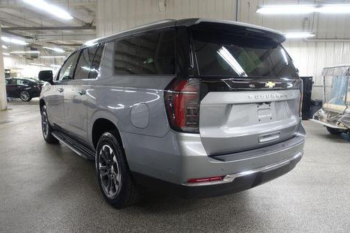 2026 Chevrolet Suburban LS