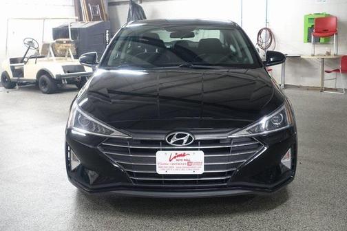 2019 Hyundai ELANTRA SE
