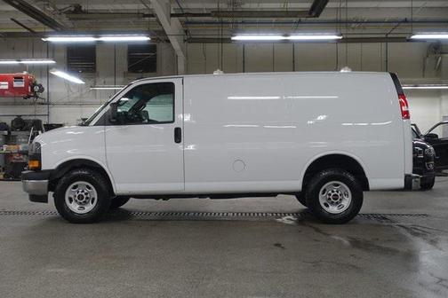 2023 GMC Savana 2500 Work Van