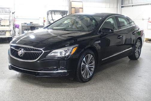 Black Onyx 2017 Buick LaCrosse Essence