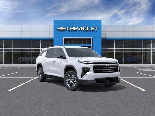 Summit White 2026 Chevrolet Traverse LT SUV