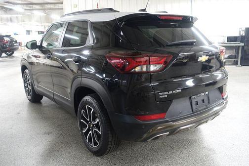 Mosaic Black Metallic 2022 Chevrolet Trailblazer ACTIV