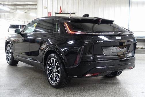 2024 Cadillac LYRIQ Sport w/1SJ
