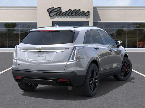Argent Silver Metallic 2026 Cadillac XT5 Sport