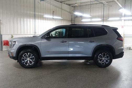 2025 GMC Acadia AWD AT4