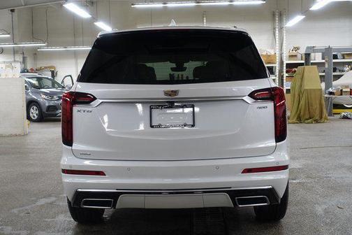 2025 Cadillac XT6 Premium Luxury AWD