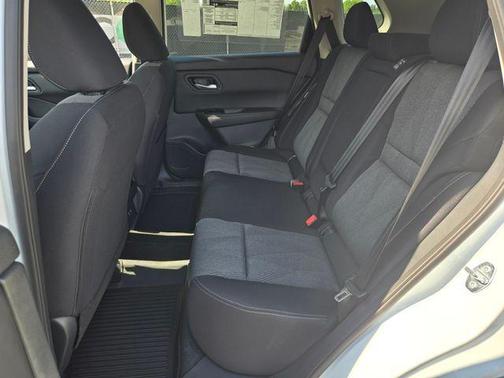 Everest White P 2026 Nissan Rogue SV