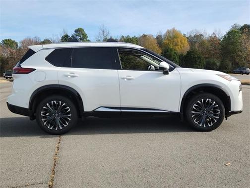 2025 Nissan Rogue Platinum