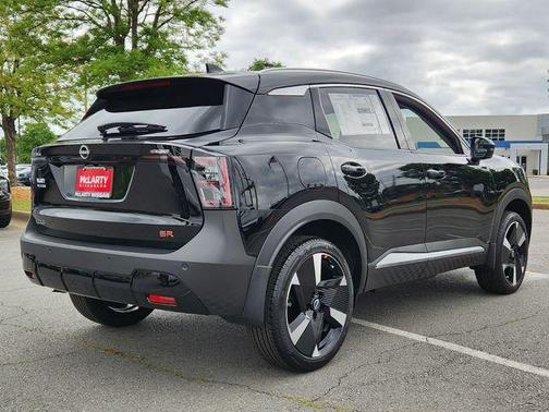 Super Black 2026 Nissan Kicks SR