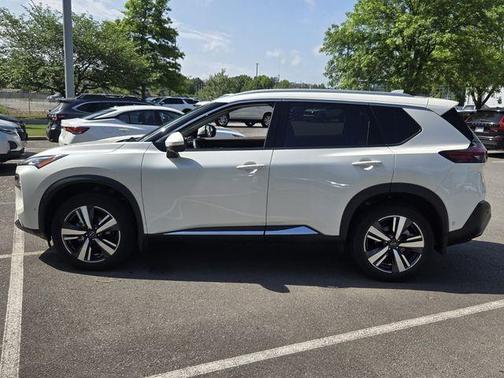 White 2023 Nissan Rogue SL