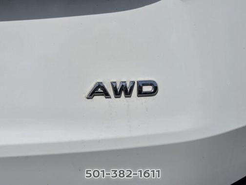 Glacier White 2023 Nissan Rogue S