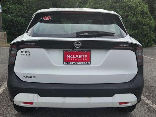 Fresh Powder 2026 Nissan Kicks S