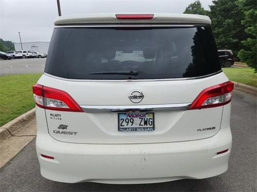 2015 Nissan Quest Platinum