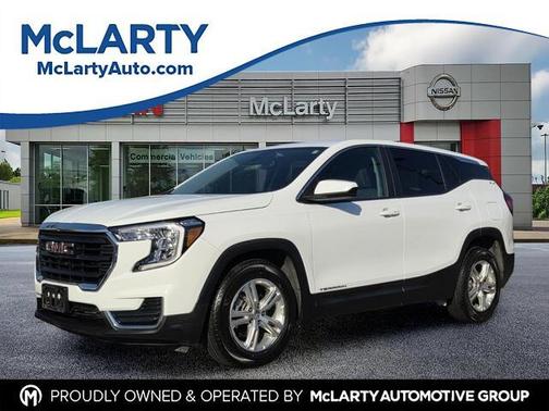 Summit White 2024 GMC Terrain SLE