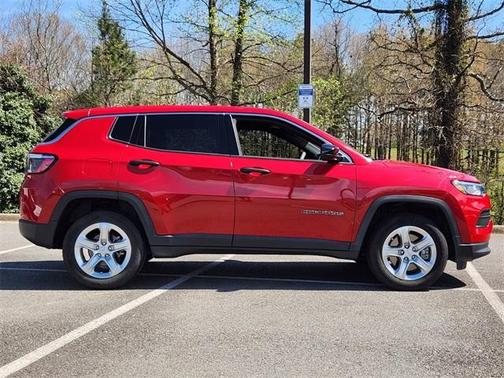 Redline Pearlcoat 2023 Jeep Compass Sport
