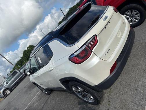 Pearl White Tri-Coat 2018 Jeep Compass Limited