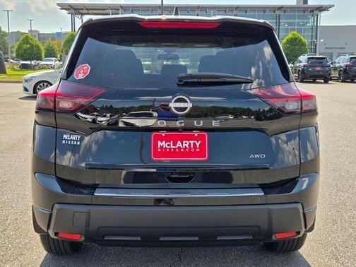 Super Black 2026 Nissan Rogue SV