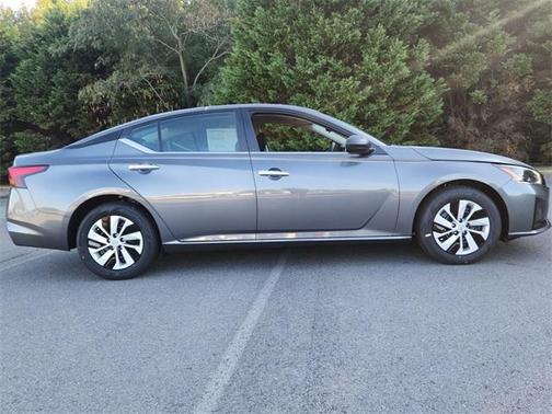 2025 Nissan Altima S