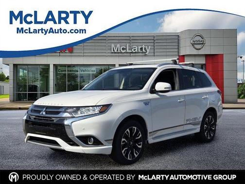 Diamond White Pearl 2018 Mitsubishi Outlander PHEV SEL S-AWC