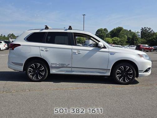 Diamond White Pearl 2018 Mitsubishi Outlander PHEV SEL S-AWC