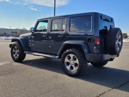 2017 Jeep Wrangler Unlimited Sahara