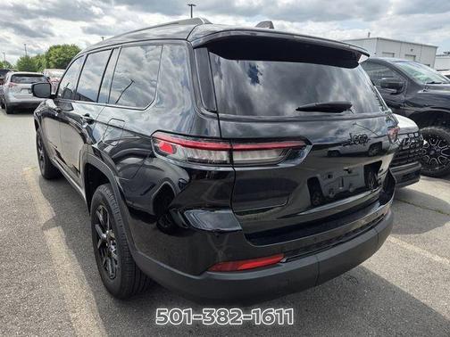 Diamond Black 2024 Jeep Grand Cherokee L Laredo