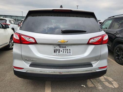 Silver Ice Metallic 2021 Chevrolet Equinox 1LT