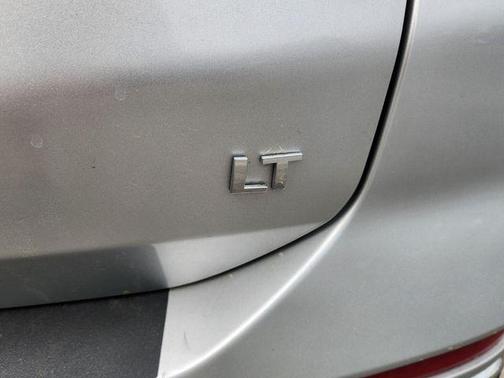 Silver Ice Metallic 2021 Chevrolet Equinox 1LT