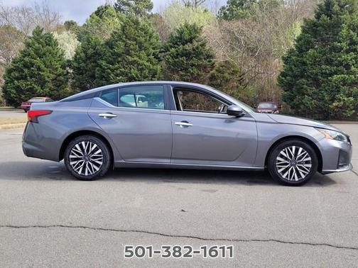 Gun Metallic 2025 Nissan Altima SV
