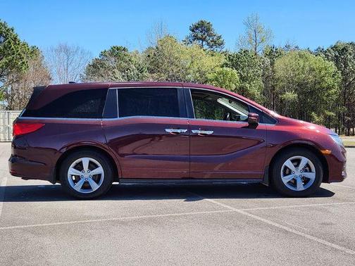 Deep Scarlet Pearl 2018 Honda Odyssey EX-L
