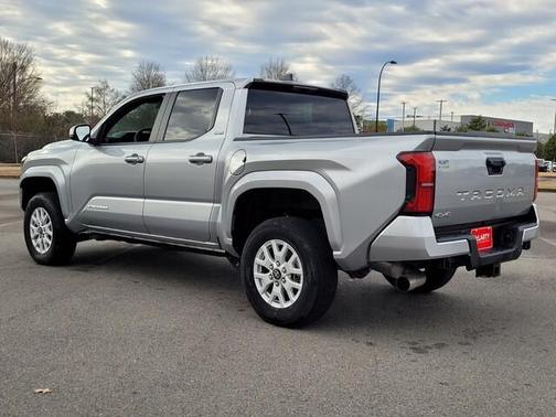 2024 Toyota Tacoma SR5