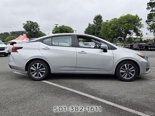 Brilliant Silver Metallic 2025 Nissan Versa 1.6 SV