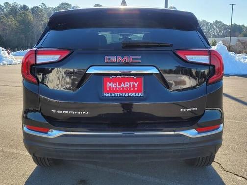 2024 GMC Terrain SLT