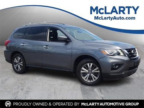 2018 Nissan Pathfinder SL