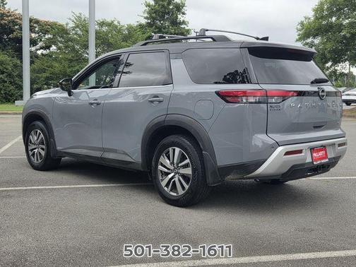 Gray 2 Tone 2022 Nissan Pathfinder SL