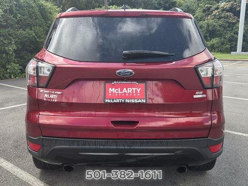 Ruby Red Metallic 2018 Ford Escape SE