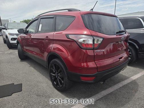 Ruby Red Metallic 2018 Ford Escape SE